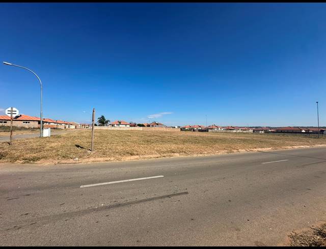 938M² VACANT LAND FOR SALE IN SOUTHERN GATEWAY